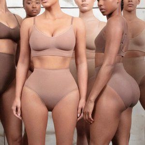 SKIMS Seamless Sculpt Sculpting Mid Waist Briefs
